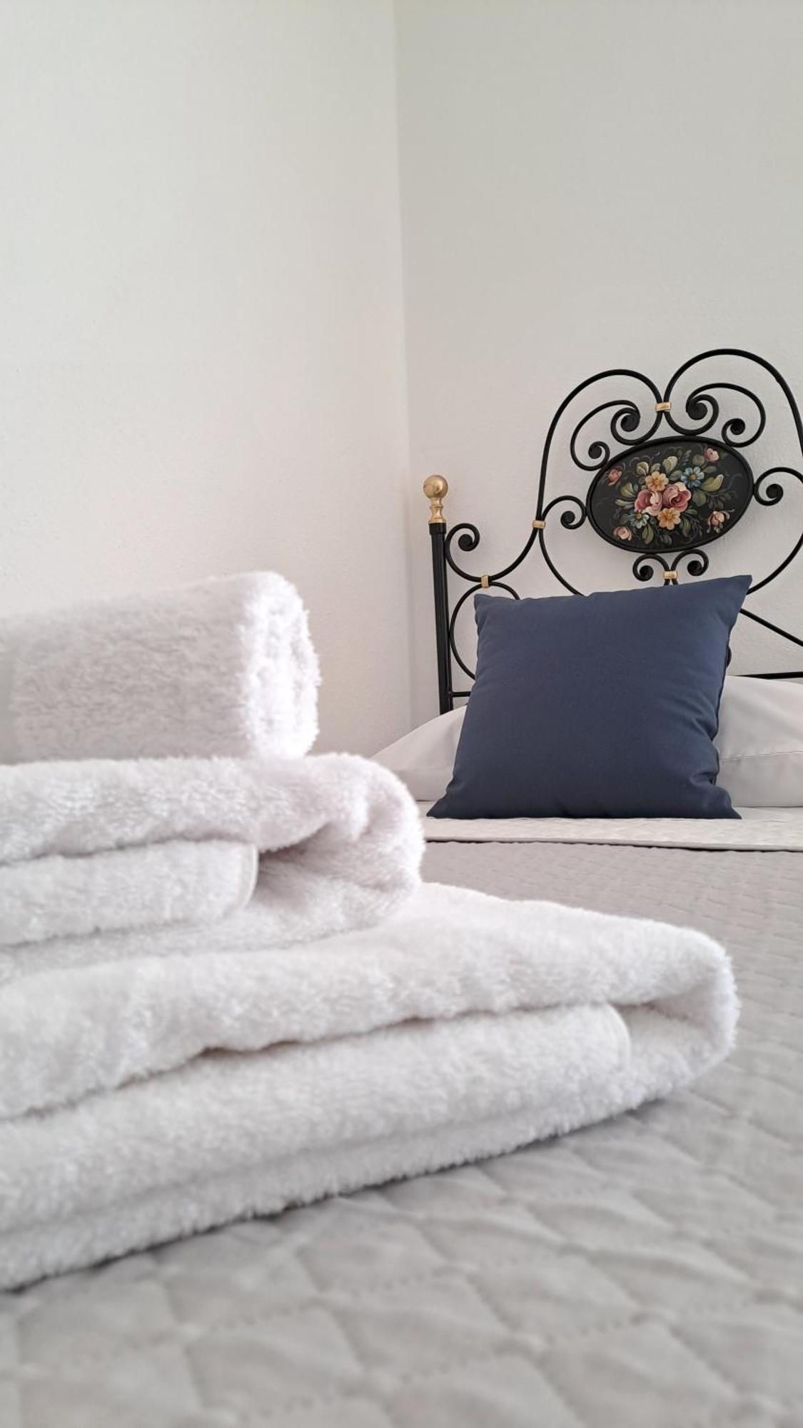 La Tappa Del Vignaiolo Home Mamoiada Luaran gambar